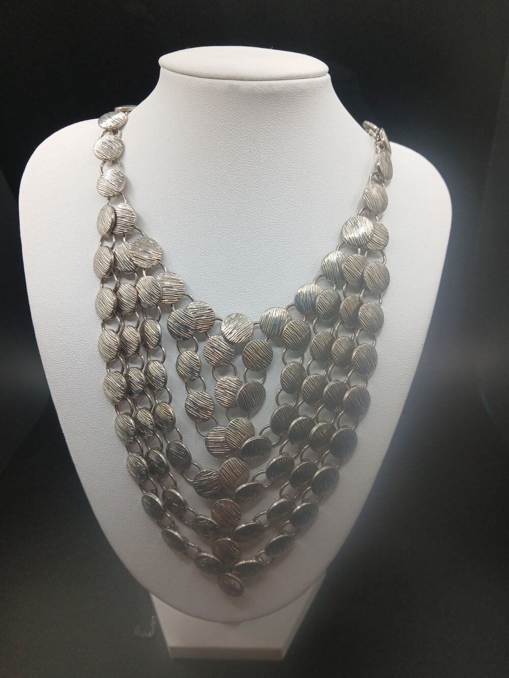 NY Silvertone Textured Disc Bib Style Necklace